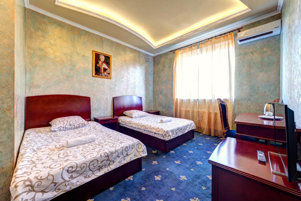 Hotel Kiev Lomakin Exteriör bild