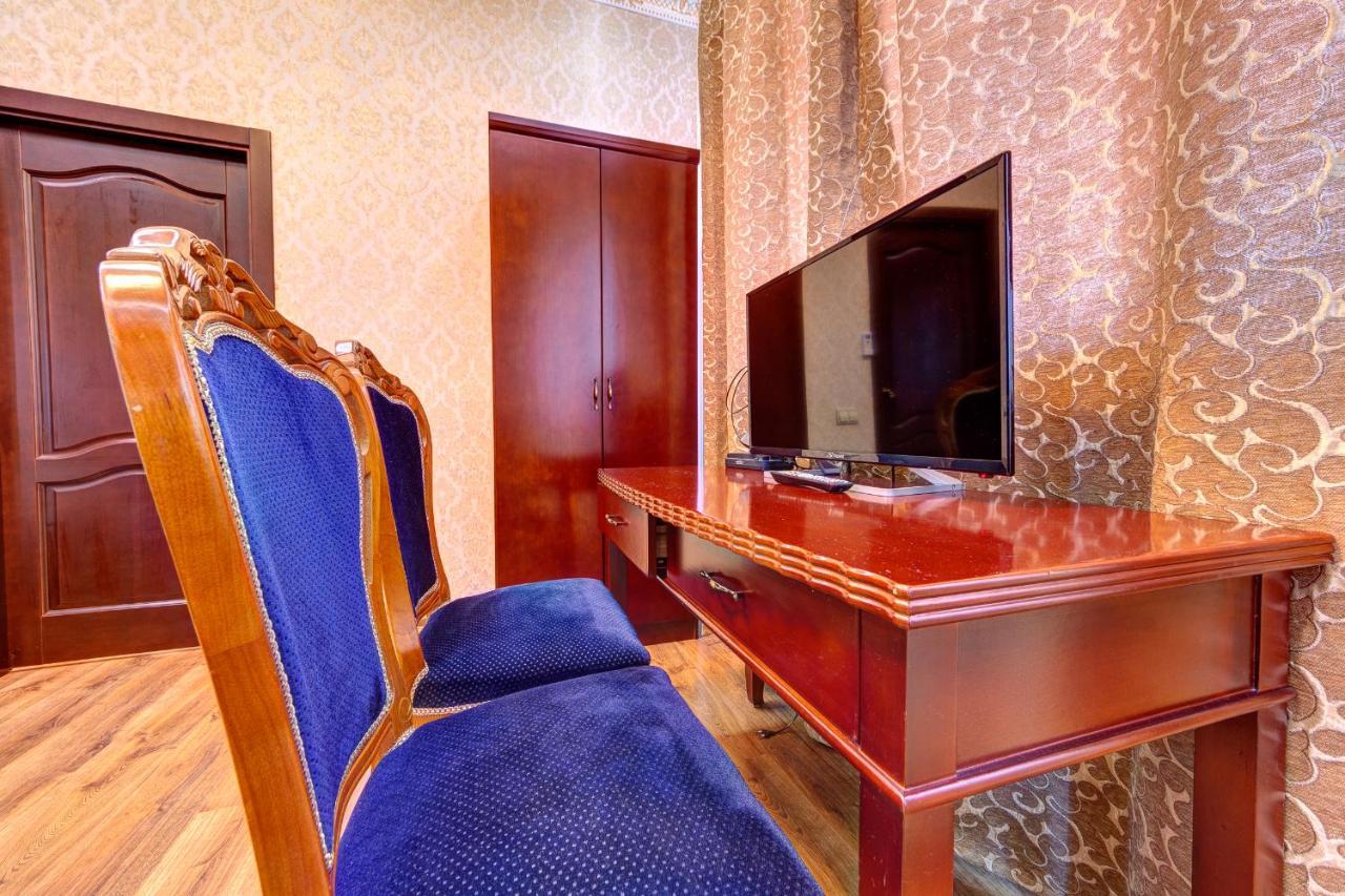 Hotel Kiev Lomakin Exteriör bild